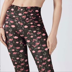 Fabletics High Waisted Printed Powerhold 7/8